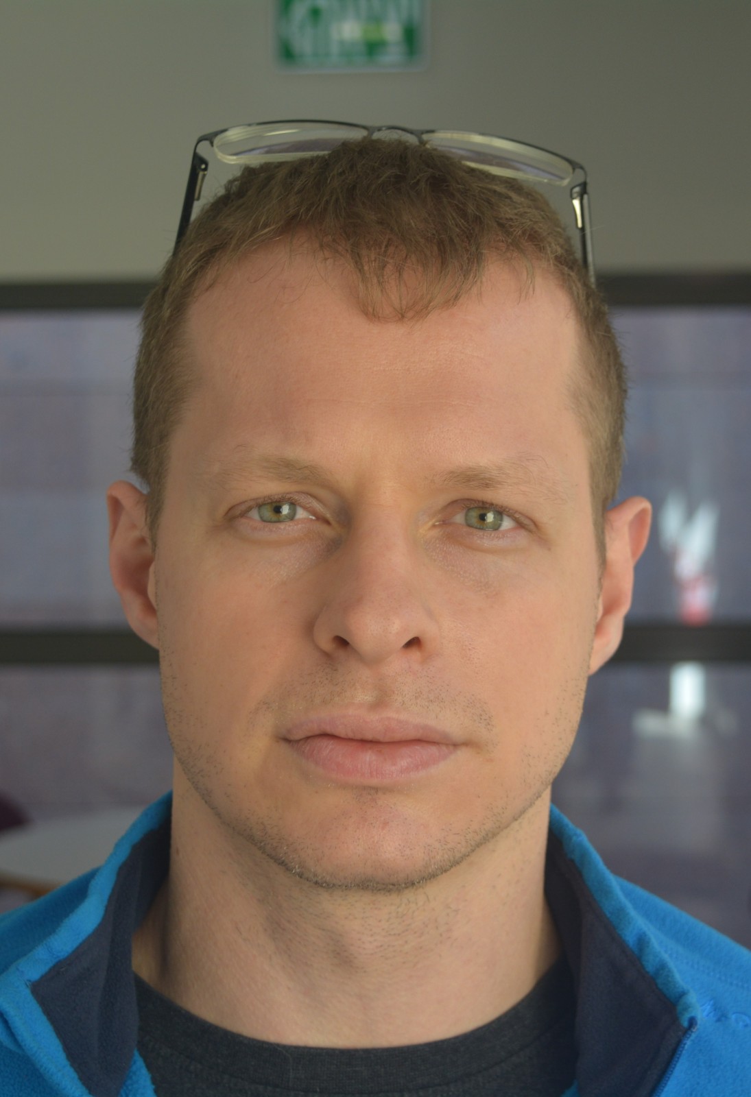 Dr.  Alexander Dikopoltsev
